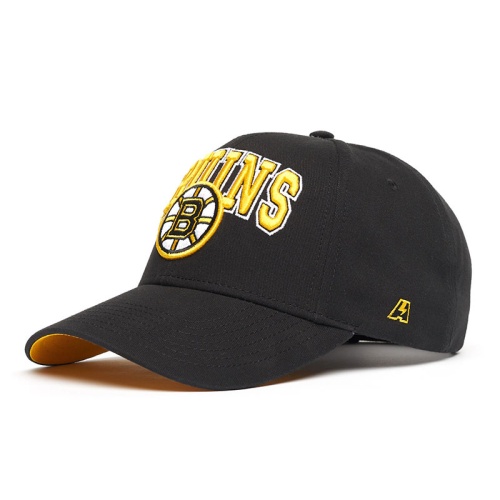 Бейсболка Boston Bruins Бейсболка Boston Bruins