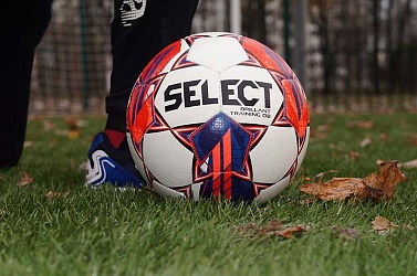 SELECT - новое поступление мячей для футбола и мини-футбола
